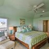 Отель Galveston Family Getaway, 1 Block to Beach!, фото 2