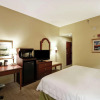 Отель Hampton Inn & Suites Charleston/West Ashley, фото 5