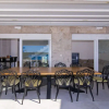 Отель Livingstone Beach House, фото 23