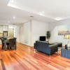 Отель Sanctuary Apartments - Collins St CBD, фото 10