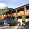 Отель Crystal Springs Lodge, фото 1
