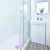 Отель Impeccable 3-bed House in Stoke-on-trent, фото 8