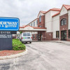 Отель Rodeway Inn & Suites Milwaukee Airport, фото 36