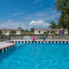 Отель Whanganui River Top 10 Holiday Park, фото 10