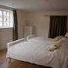 Отель Stunning 3 bedroom cottage, all ensuite, near Stonehenge, Salisbury, Avebury and Bath, фото 6