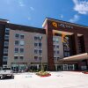 Отель Oaktree Inn and Suites в Оклахома-Сити