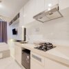 Отель Studio Full Furnished With Comfort Design At Sky House Bsd Apartment, фото 4