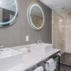 Отель Sandman Signature Ottawa Airport Hotel, фото 9
