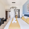 Отель Luxury JBR Shams - Full Sea View - Free Beach Resorts Access!, фото 5