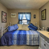 Отель Quaint Getaway 2 Mi to Downtown & 3 Mi to UT!, фото 4