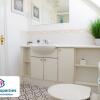 Отель Syster Properties- Leicester Large 3 double bedroom Home, фото 8