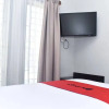 Отель RedDoorz Syariah near Jalan Somba Opu, фото 7