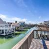 Отель Sea Isle Galveston Getaway < 1 Mile to Beach!, фото 20