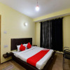 Отель OYO 14364 Home Comfortable Studios Hadimba Road, фото 5