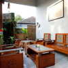 Отель RedDoorz Syariah near Menara Kudus, фото 26