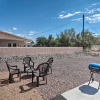 Отель Updated Home W/patio, 5 Mins to Lake Havasu!, фото 17