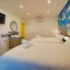 Отель Dreamy Stays Accommodation - Private Rooms with Shared Bathrooms, фото 8
