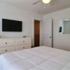 Отель La Concha Cottage 3 Bedrooms 2.5 Bathrooms Condo, фото 25