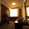 Отель Jinsui Hotel Huashan, фото 5