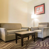 Отель Quality Inn & Suites near Coliseum and Hwy 231 North, фото 3
