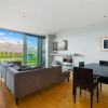 Отель Modern Executive Living in Pounamu - 16, фото 7