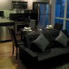 Отель Toronto Suite Rentals - Maple Leaf Sq., фото 18