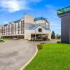 Отель Quality Suites Milwaukee Airport, фото 1