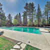 Отель New Listing! Large Near Lake Tahoe & Beach 5 Bedroom Home, фото 16