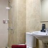 Отель Nice And Comfort 2Br At Transpark Cibubur Apartment, фото 14