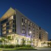 Отель DoubleTree by Hilton Miami - Doral, FL в Дорале