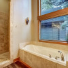 Отель Golden Bear Lodge, фото 7