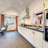 Отель A Spacious Holiday Home in the Beautiful Cumbria Countryside, With Private Parking, фото 4