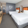Отель La Quinta Inn & Suites by Wyndham Dallas Love Field, фото 4