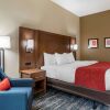 Отель Comfort Inn & Suites Downtown near University, фото 11