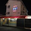 Гостиница Cafe-Hotel 25-iy Chas в Элисте