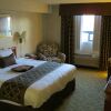 Отель Lexington Inn & Suites Windsor, фото 5