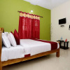 Отель OYO 10421 La Flora Resorts, фото 16