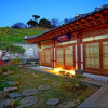 Отель Jeonju Gwigeoraesa Hanok Stay, фото 22