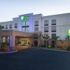 Отель Holiday Inn Express & Suites Jacksonville Airport, an IHG Hotel в Джексонвиле