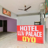 Отель Luv Palace by OYO Rooms, фото 2