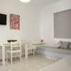 Отель Irene Beach Apartments, фото 4