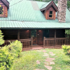 Отель Bear Pleasures 2 Bedrooms 2 Bathrooms Cabin, фото 9