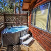 Отель Bear Claw Bungalow 379 by RedAwning, фото 4