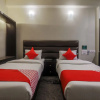 Отель OYO 14995 Hotel Starline Paltan Bazar, фото 10