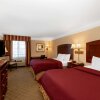 Отель La Quinta Inn & Suites by Wyndham Dodge City, фото 3