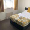 Отель 'The Rockingham' 4 double beds, Netflix TVs, WIFI, parking, фото 2