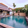 Отель SMV - 3BedGRDN - V1 · 3BR Garden Villa Walk to Beach N Shops Legian, фото 12