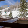 Отель Strawberry Park Ski-in Ski-Out Condo Close to Chairlift by RedAwning, фото 8