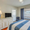 Отель Ocean Isle Beach Retreat w/ Balcony & Pool Access!, фото 5