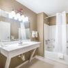 Отель Quality Inn, фото 8